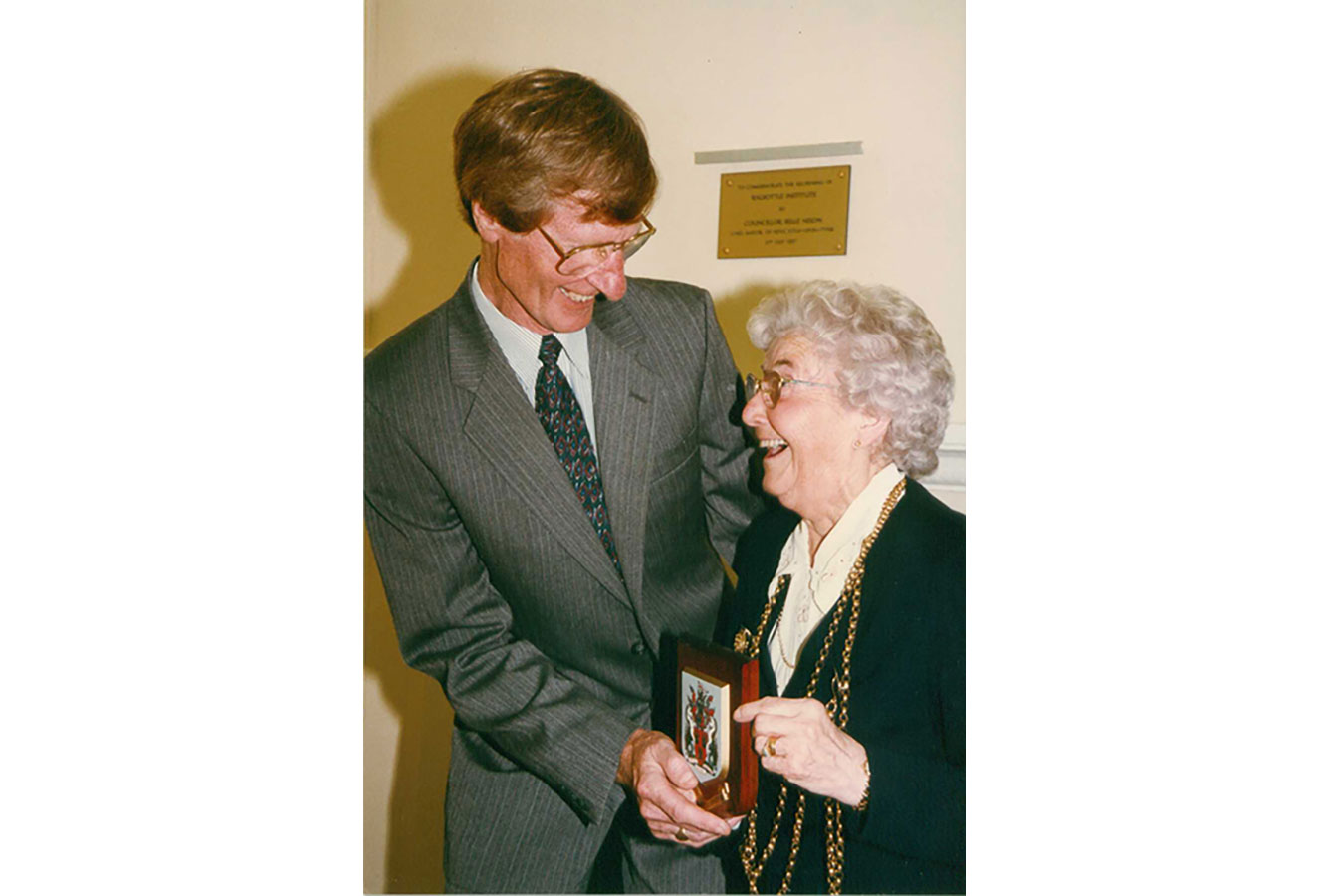 images of the repoening of Walbottle Village Institute in 1997