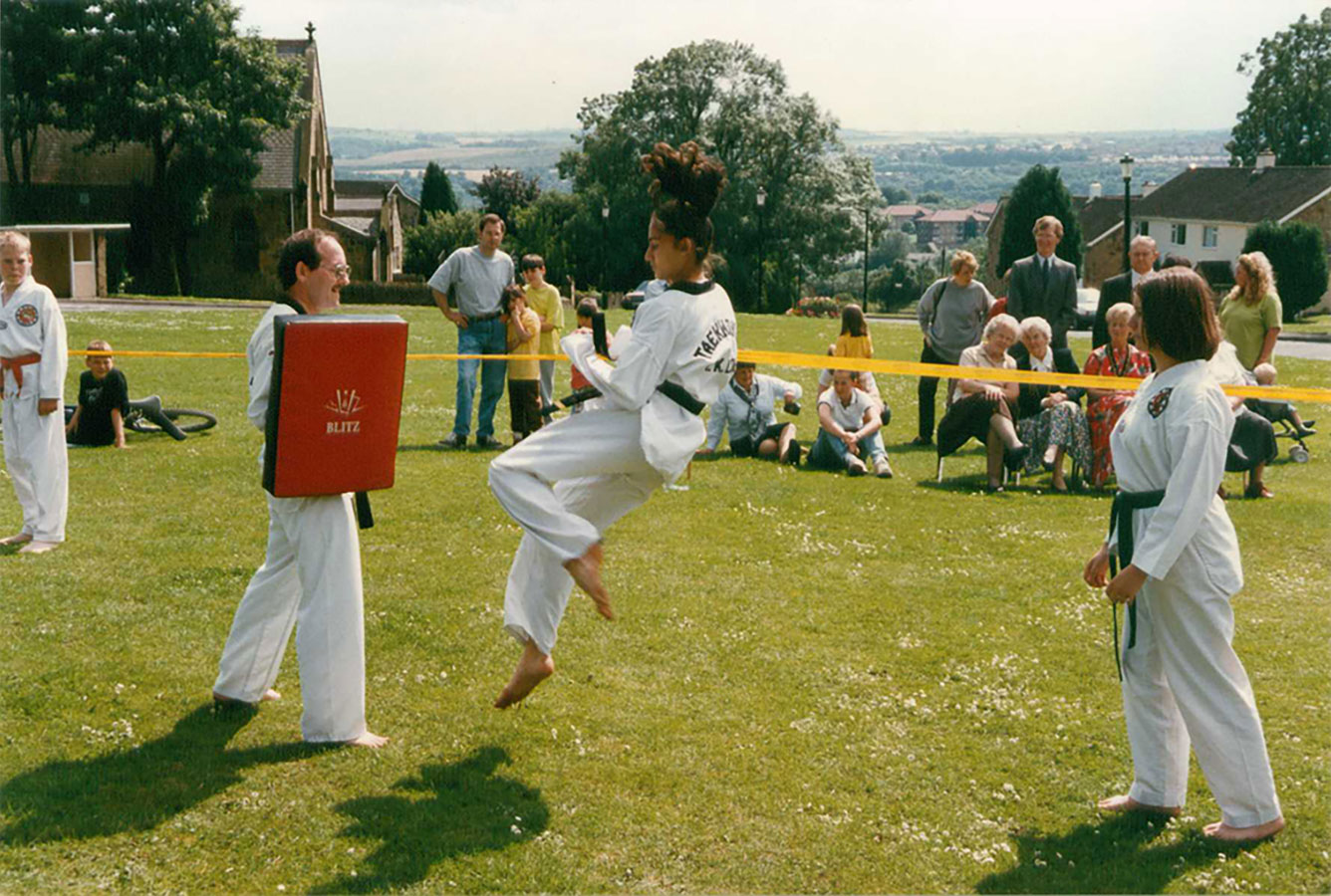 images of the repoening of Walbottle Village Institute in 1997