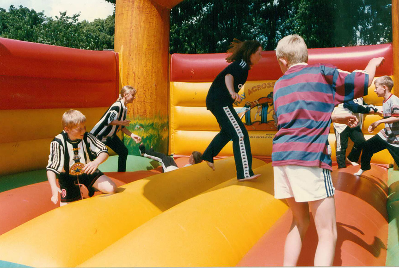 images of the repoening of Walbottle Village Institute in 1997