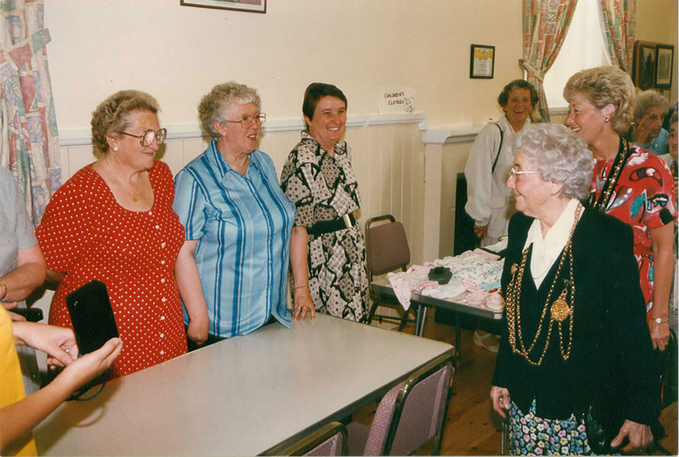 images of the repoening of Walbottle Village Institute in 1997